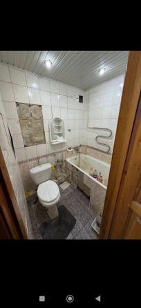 Продам 2к кв Бакинских Комиссаров Куйбышевский р Донецк