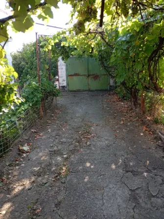 Продам дом в Ленинском районе. Донецк
