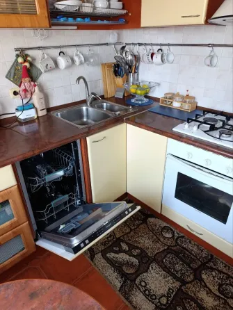 Продам 2х.комнатную квартиру в центре Ворошиловского района Донецк