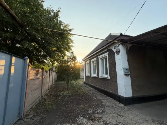 Продаётся дом , Ленинский район! Донецк