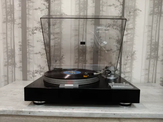 Проигрыватель винила "Yamaha" -YP-D7 Донецк