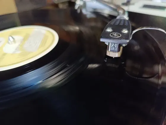 Проигрыватель винила "Yamaha" -YP-D7 Донецк