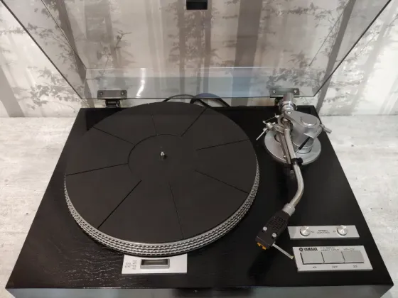 Проигрыватель винила "Yamaha" -YP-D7 Донецк