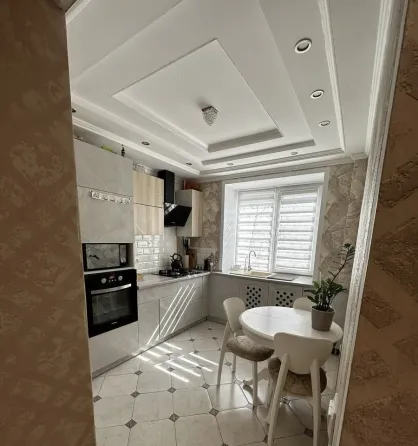 Эконом House Однокомнатная квартира Ворошиловский район, ул Шекспира 7 Донецк