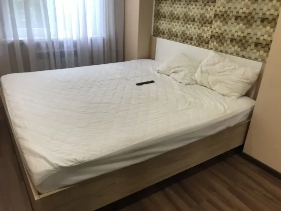 Сдается двухкомнатная квартира в Ленинском р-не Донецк
