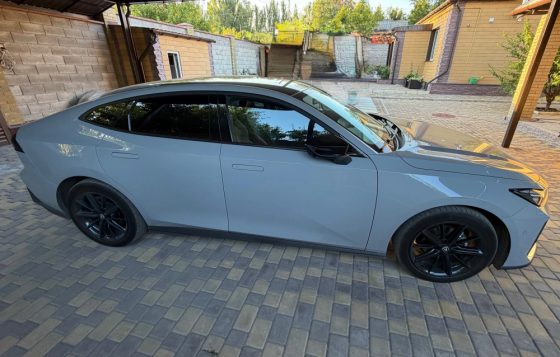 Продам Changan Uni-V, 1.5 AMT, 2023, 40.000 км Макеевка