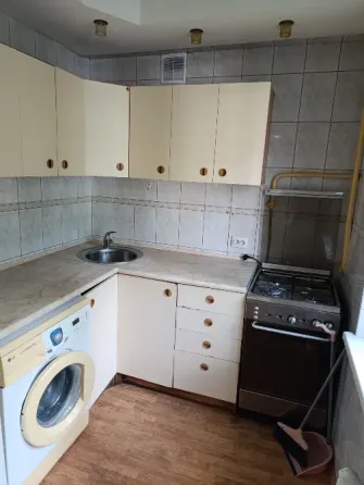 Продам 3 к. кв- ру на Боссе Донецк