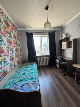 Продажа 3-комнатной квартиры 4/9, в г. Макеевка, ул. Парижской Коммуны, ориентир рынок Баракат Макеевка