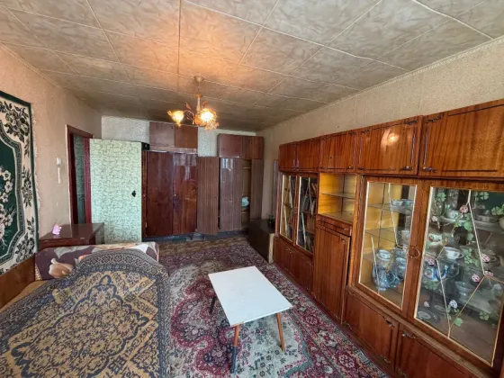 Продам 1 комн. кв., 3/9 эт., 31 м.кв. - Макеевка, мкр. Октябрьский, Горняцкий р-н Макеевка