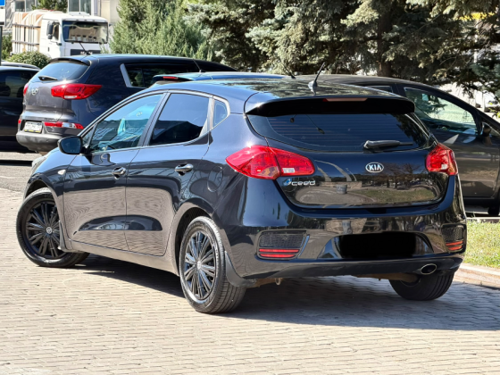 Продам авто Kia Ceed Донецк
