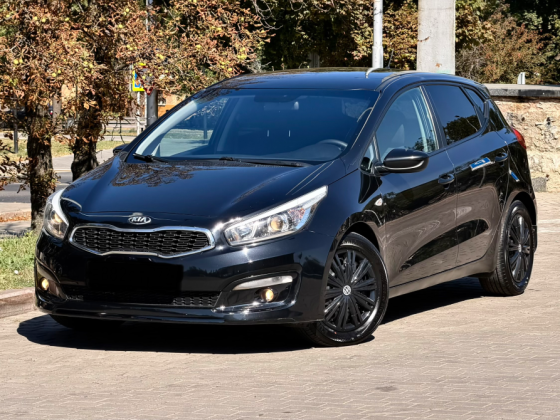 Продам авто Kia Ceed Донецк