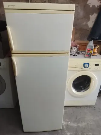 Отличный холодильник Донецк