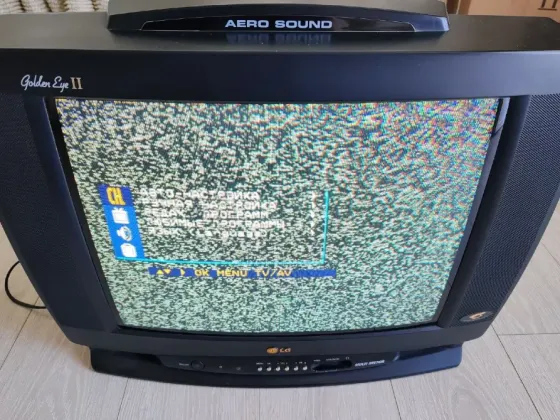 Телевизор LG Golden Eye II Aero Sound Донецк