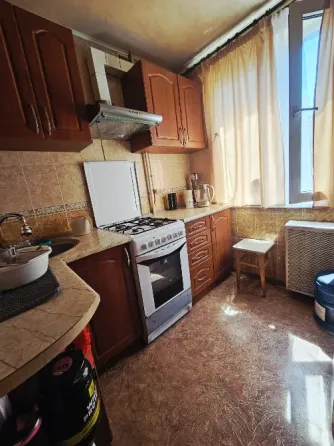 Продам 4х комн. квартиру кв-л "Гвардейский" Югорский парк Макеевка