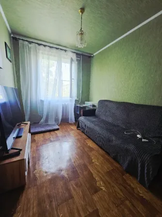 Продам 4х комн. квартиру кв-л "Гвардейский" Югорский парк Макеевка