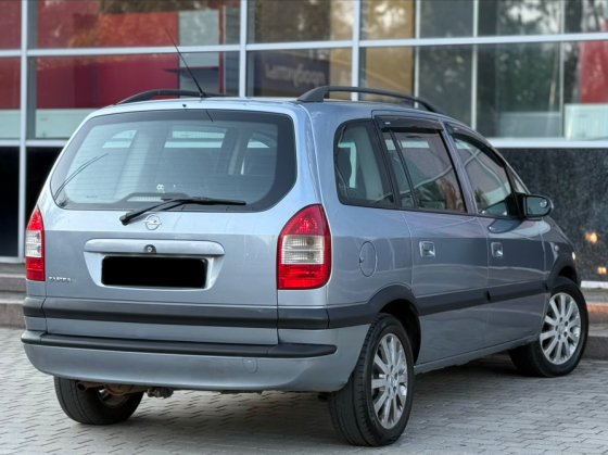 Продам opel zafira 1.8 газ/бензин 2004 год Донецк