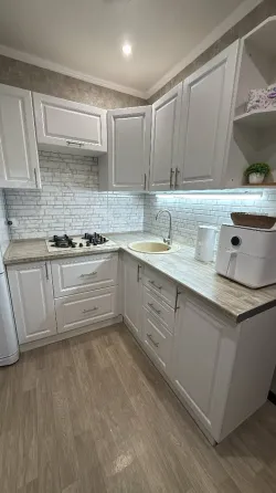 Продажа 1-комнатной квартиры с ремонтом в центре Червоногвардейского района Макеевки Макеевка