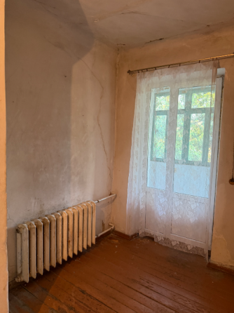 Продажа 2 комнатной квартиры Абакумова, сталинка Донецк