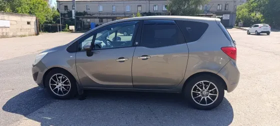 Opel Meriva B 2011 Донецк