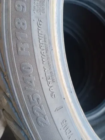 Продаю разноширокую зимнюю резину 225 40 18 и 255 35 18 Донецк