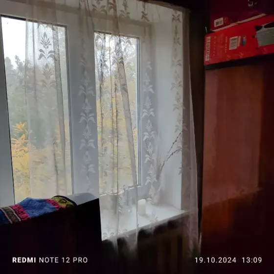 Продам 3- х комнатную квартиру, средний этаж, цена снижена Донецк