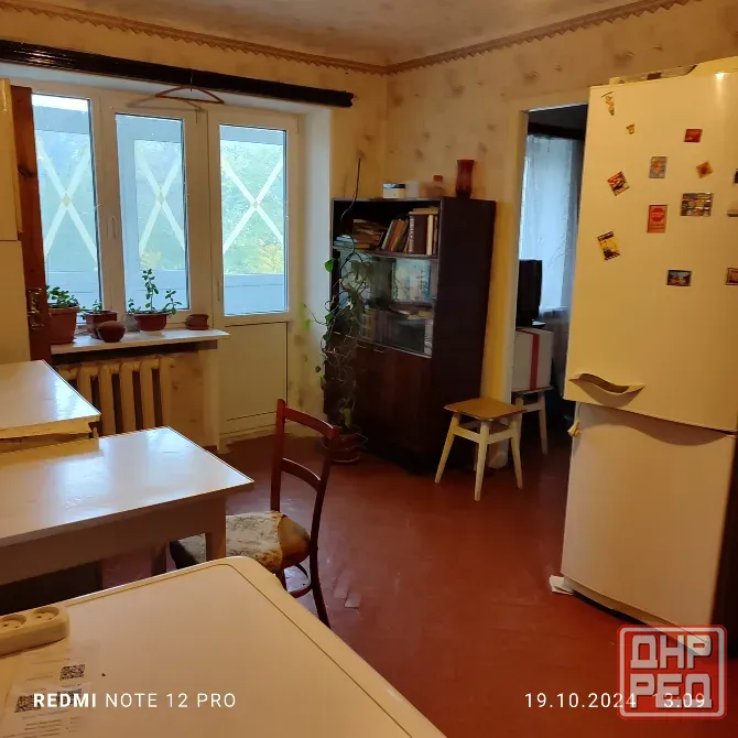 Продам 3- х комнатную квартиру, средний этаж, цена снижена Донецк - изображение 1