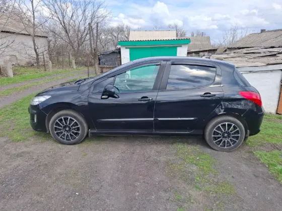 Продам Пежо 308 2008 года Харцызск