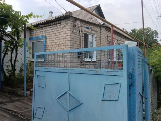 Продам дом просторный дом с.Ближнее Волноваха