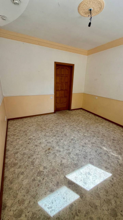 Продажа 3 комн.кв., ул. Бакинский Комиссаров (Куйбышевский р-н) Донецк