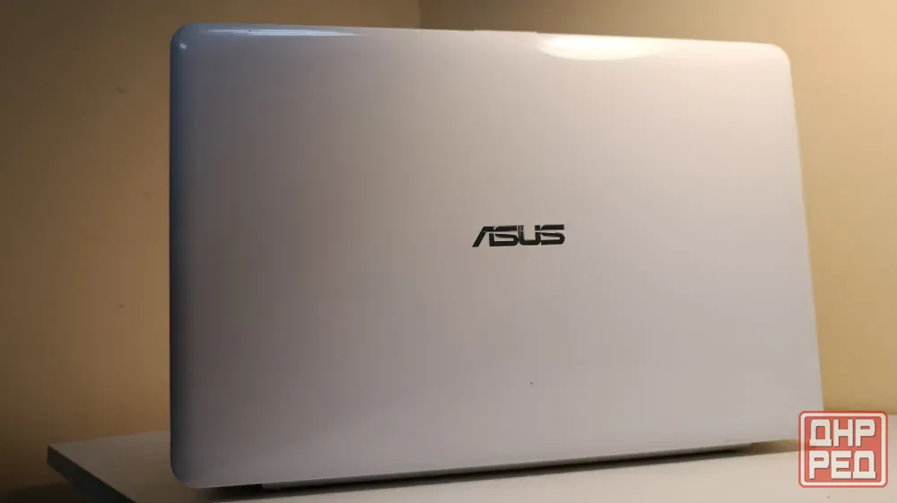 Эксклюзивный белый ноутбук Asus для офиса в идеале Донецк - изображение 1
