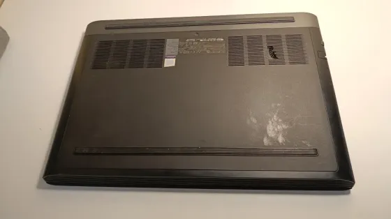 Игровой ноутбук Dell две видеокарты 10 Игр Донецк