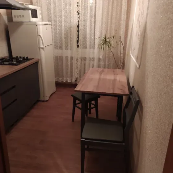 Сдам 2х ком квартиру в Пролетарском районе Донецк