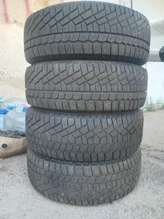 Продаю зимнюю резину 225 60 17 гиславед Донецк