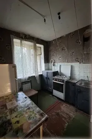 Продам 2ком Черёмушки, бул. 8-го сентября Макеевка