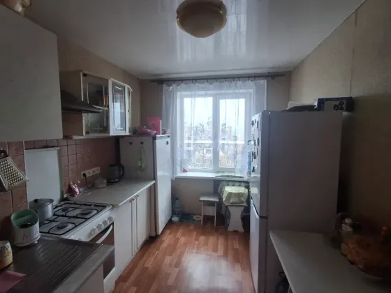 Продам 3-к квартиру Ленинский р-н Донецк