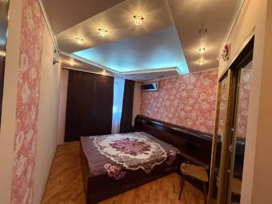 Продажа 3-х комнатной квартиры в Калининском районе-улица Черниговская 4а-рядом Дс Дружба Донецк