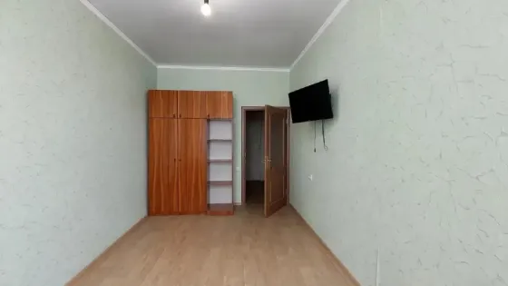 2 ком.сталинка ул.Николаевская Мариуполь