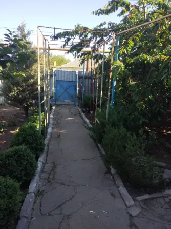 Продаю дом со всеми коммуникациями недалеко от Ваза. Донецк