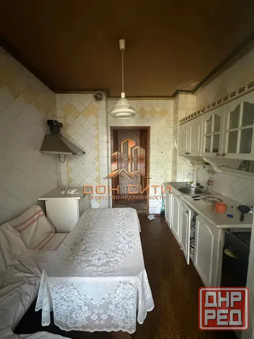 3-х ком. квартира на Цветочном, Буденовский р-н ул. 230 стр. дивизии Донецк - изображение 1