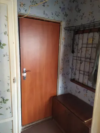 Продам 1к квартиру 5/9 на Прожекторной, маленькая гостинка. Донецк