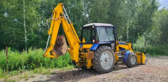 Продам экскаватор мтз Донецк