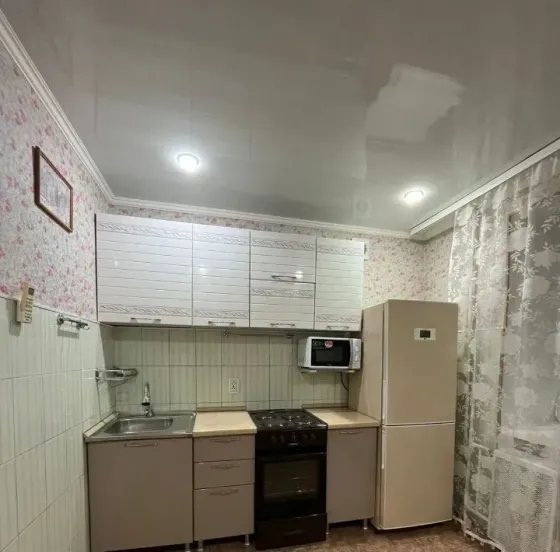 сдаю однокомнатную квартиру в будённовском районе Донецк