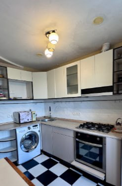 Сдам 3х квартиру в самом центре мкрн Текстильщик Донецк