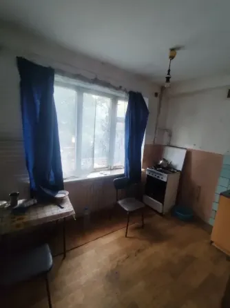 Продается 4-комн. квартира, г. Торез, мкрн. 4 Торез