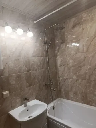 Продам 3к.кв., Киевский р-н, Ветка, пр. Киевский (с ремонтом) Донецк