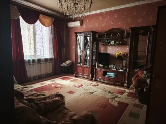 Сдам 4-х комнатную квартиру в Центре Макеевки Макеевка
