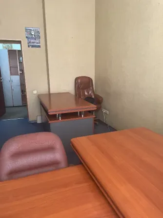 Сдам помещение под офис на пл. Ленина Донецк