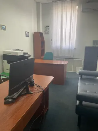 Сдам помещение под офис на пл. Ленина Донецк