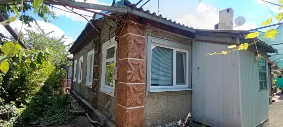 Продам отличный Дом 60 м² в Киевском районе, 5 участок. Газ. Канализация. Гараж. 4 сотки! Донецк