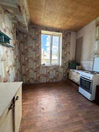 Продажа крупногабаритной 2 к.квартиры 2/2 г. Макеевка, Советский р-н, пос.Коммунар Макеевка